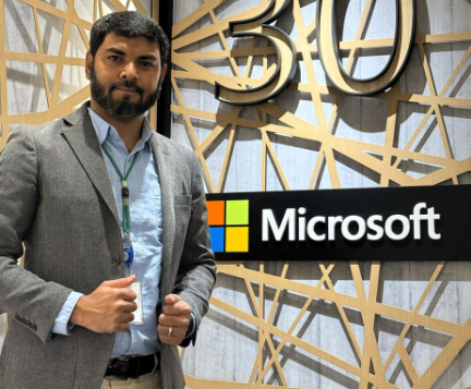 অদম্য লেগে থাকার গল্প: কুষ্টিয়ার নাসিম এখন মাইক্রোসফটে